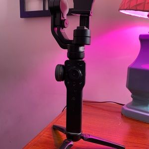 Stabilizer ( for shooting good quality videos)